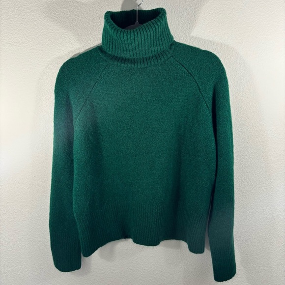 Zara Green Turtleneck Sweater with Ribbed Details Sm Academia Pullover Fall - Picture 1 of 12